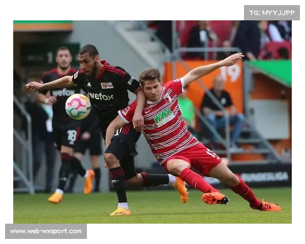 汉堡逆转柏林联合后，主场球迷高唱队歌庆祝关键三分